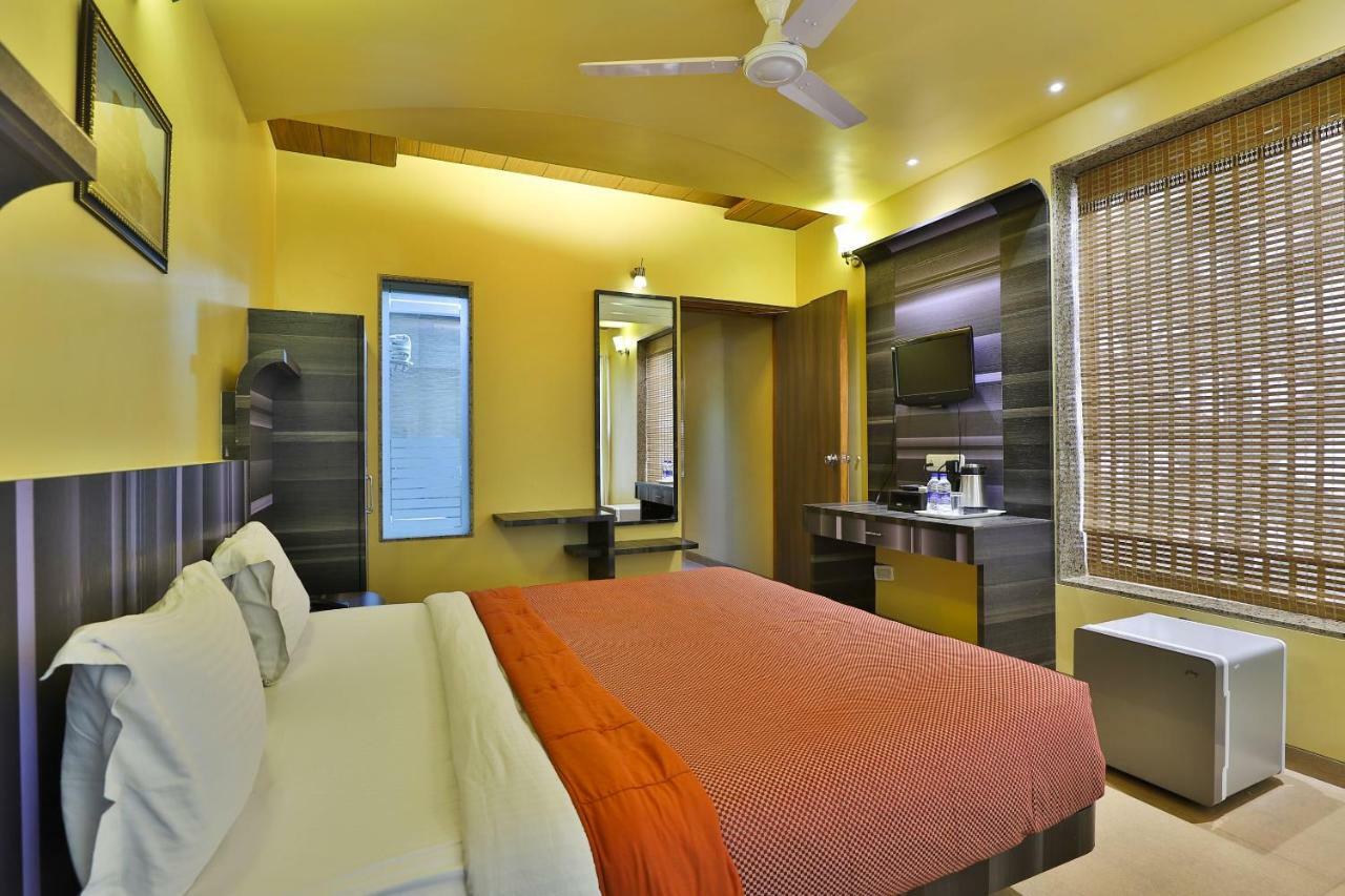 דמאן Palette - Hotel Ocean Inn מראה חיצוני תמונה