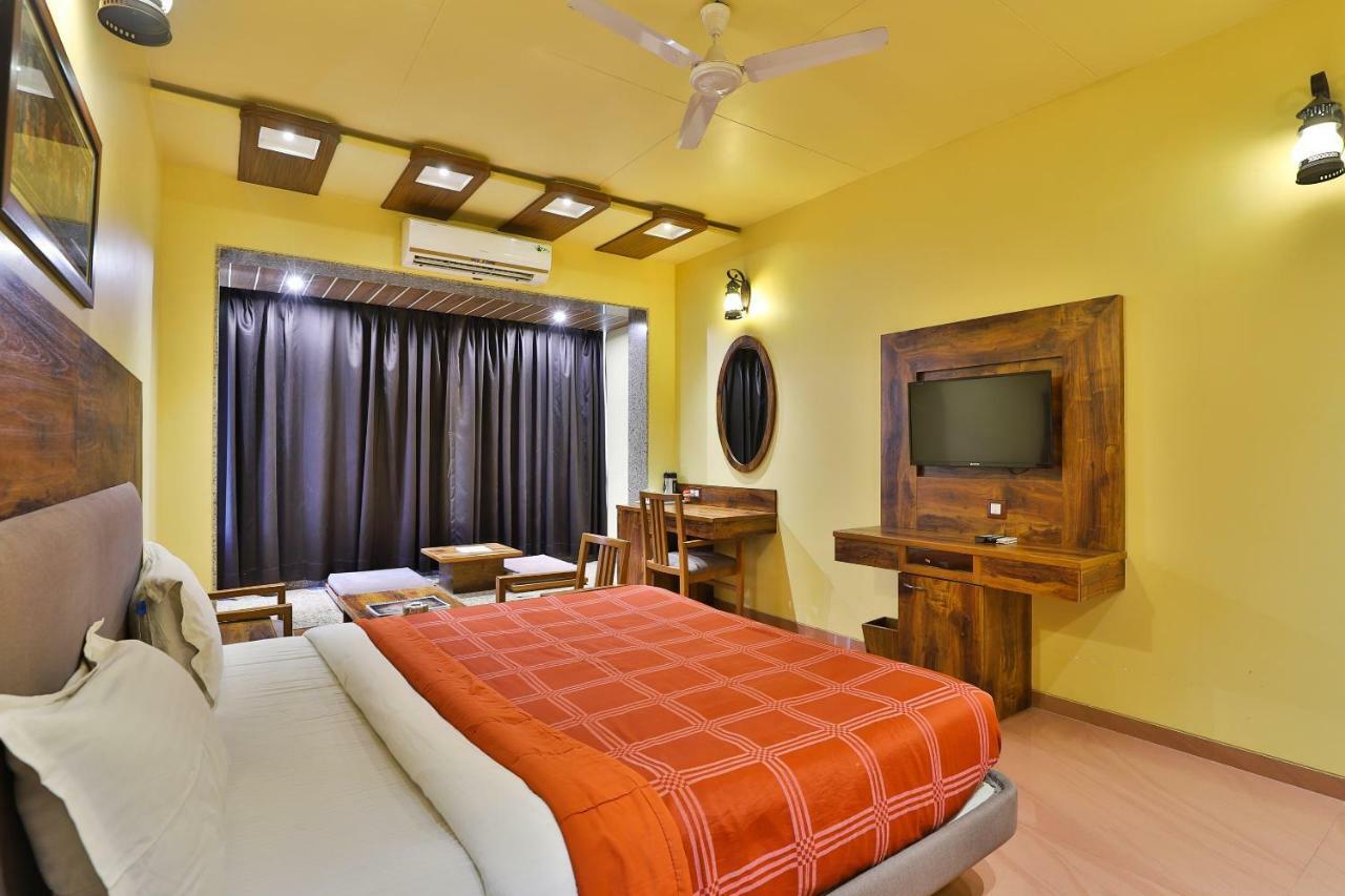 דמאן Palette - Hotel Ocean Inn מראה חיצוני תמונה