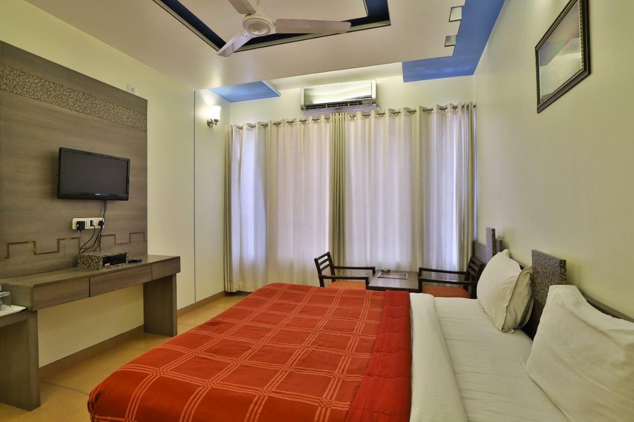דמאן Palette - Hotel Ocean Inn מראה חיצוני תמונה
