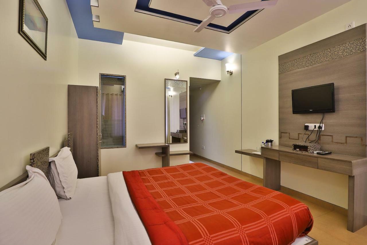 דמאן Palette - Hotel Ocean Inn מראה חיצוני תמונה