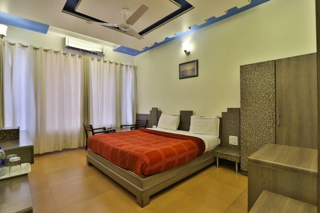 דמאן Palette - Hotel Ocean Inn מראה חיצוני תמונה